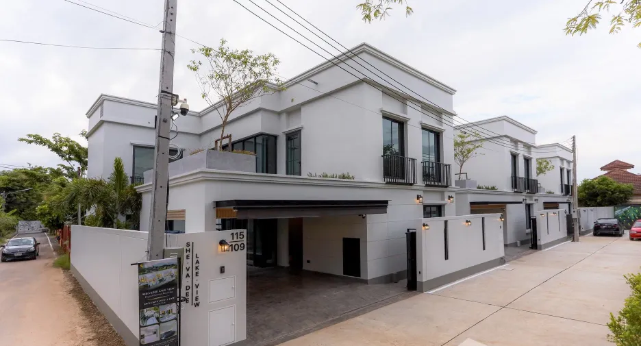 Casa en venta de 4 habitaciones en Mueang Chiang Mai, Chiang Mai