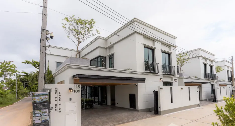 Casa en venta de 4 habitaciones en Mueang Chiang Mai, Chiang Mai