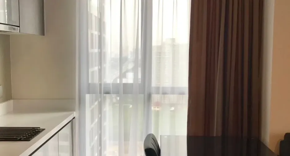 For rent 1 bed condo in Huai Khwang, Bangkok