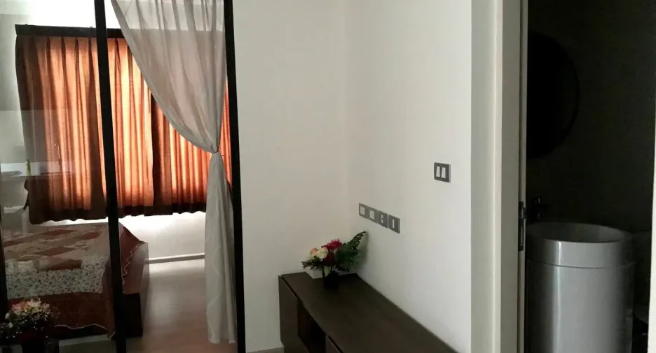 For rent 1 bed condo in Huai Khwang, Bangkok