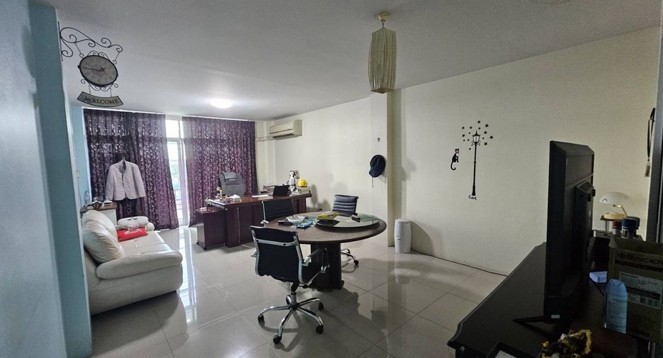 Büro zum Kauf in Si Racha, Chonburi