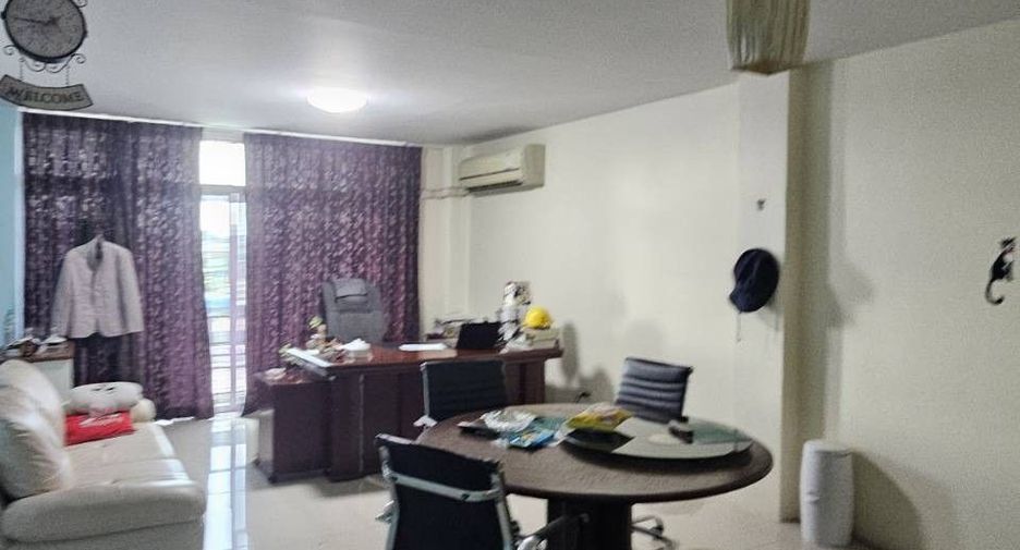 Büro zum Kauf in Si Racha, Chonburi