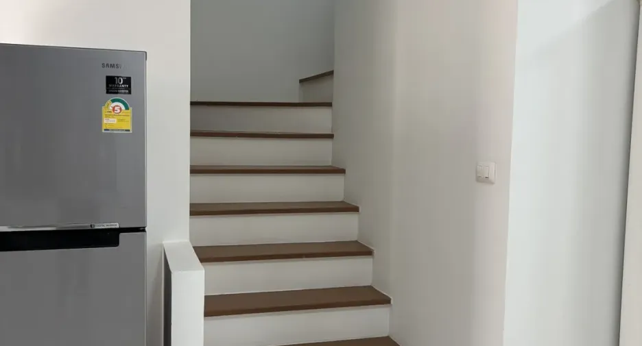 For rent 3 ベッドルーム townhouse in Bang Khun Thian, Bangkok
