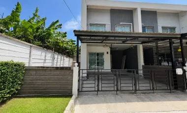For rent 3 ベッドルーム townhouse in Bang Khun Thian, Bangkok