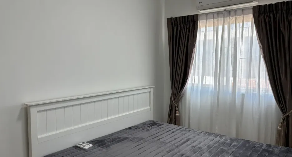 For rent 3 ベッドルーム townhouse in Bang Khun Thian, Bangkok