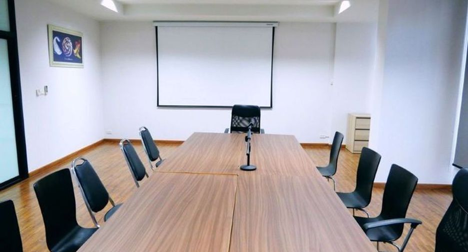 Büro zum Kauf in Bueng Kum, Bangkok