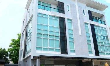 Büro zum Kauf in Bueng Kum, Bangkok