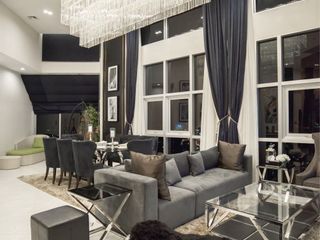 For sale 2 bedrooms condo in Huai Khwang, Bangkok