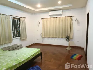 À vendre 5 chambres maison à Phra Khanong, Bangkok