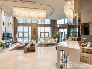 For sale 2 bedrooms condo in Huai Khwang, Bangkok