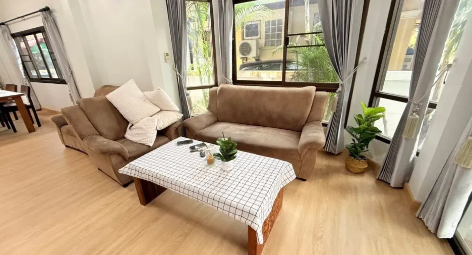 For rent 3 bedrooms house in Hang Dong, Chiang Mai