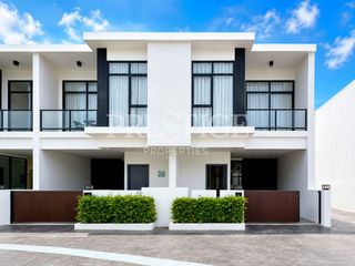 À louer 4 chambres maison à Bang Lamung, Chonburi