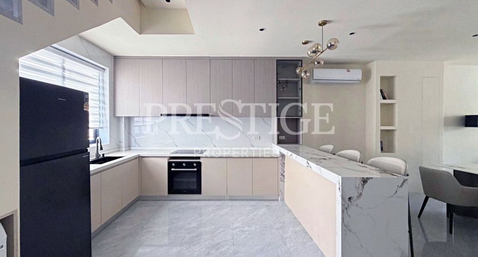 À vendre 6 chambres maison à Bang Lamung, Chonburi