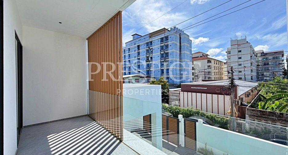 À vendre 6 chambres maison à Bang Lamung, Chonburi