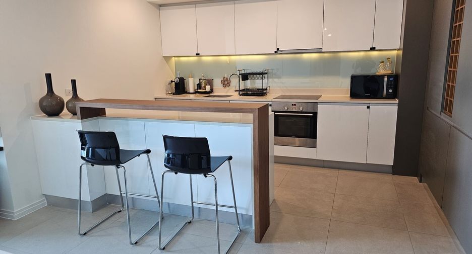 Condo en alquiler de 2 habitaciones en Sathon, Bangkok