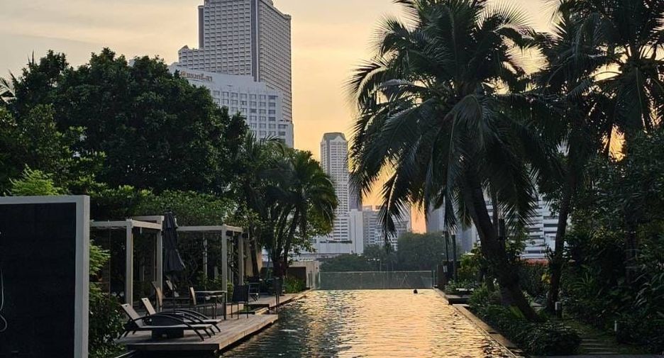 Condo en alquiler de 2 habitaciones en Sathon, Bangkok