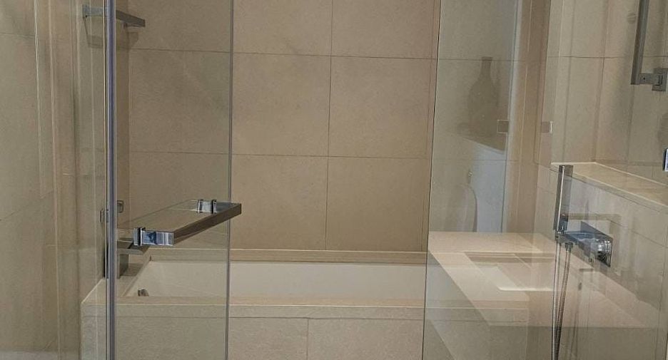 Condo en alquiler de 2 habitaciones en Sathon, Bangkok