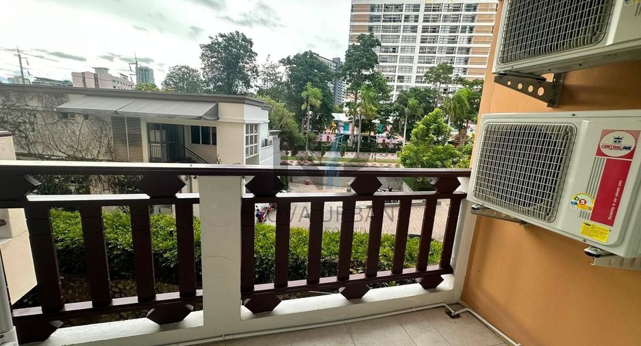 For rent 2 bedrooms condo in Bang Lamung, Chonburi