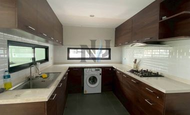 Haus zum Kauf mit 4 Zimmer in Bang Lamung, Chonburi