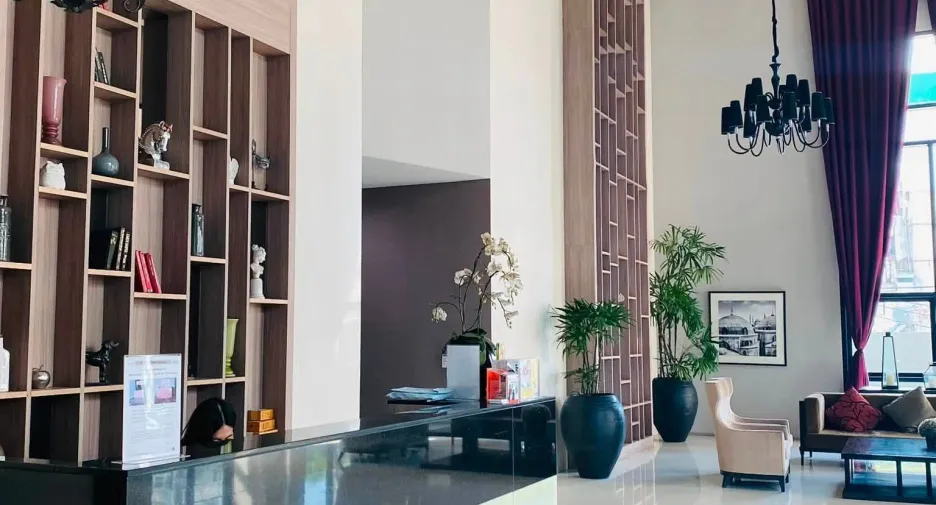 For sale and for rent 2 bedrooms condo in Watthana, Bangkok