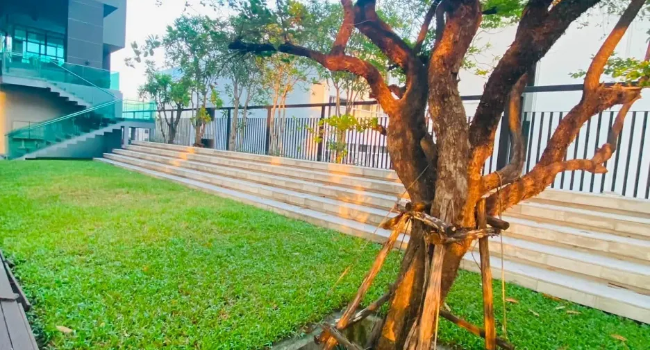 For sale and for rent 2 bedrooms condo in Watthana, Bangkok
