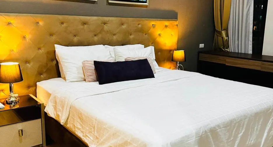 For sale and for rent 2 bedrooms condo in Watthana, Bangkok