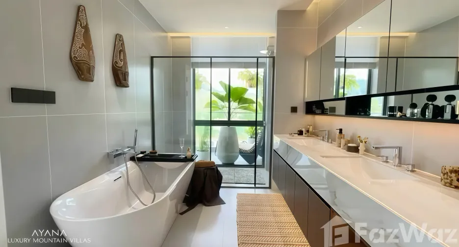 For sale 4 bedrooms villa in Thalang, Phuket
