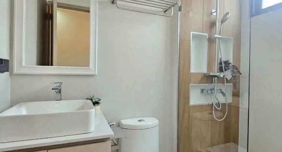 For sale 3 bedrooms villa in Bang Lamung, Chonburi