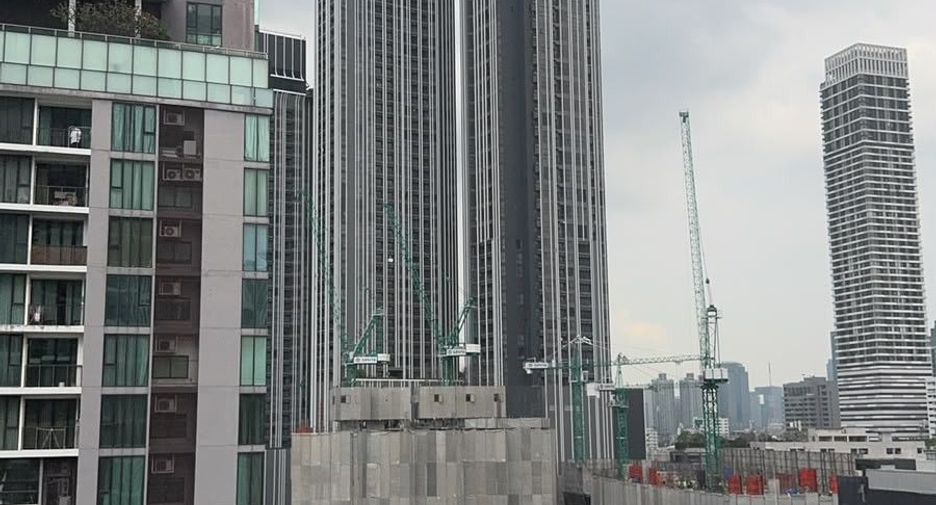 出售 和 出租 1 卧室 公寓 在 Watthana, 曼谷