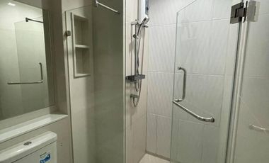 Продажа 1 кровать кондо в Хуаи Кхщанг, Бангкок