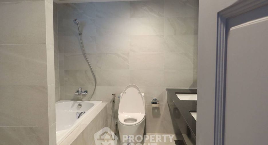 Condo en alquiler de 4 habitaciones en Khlong Toei, Bangkok