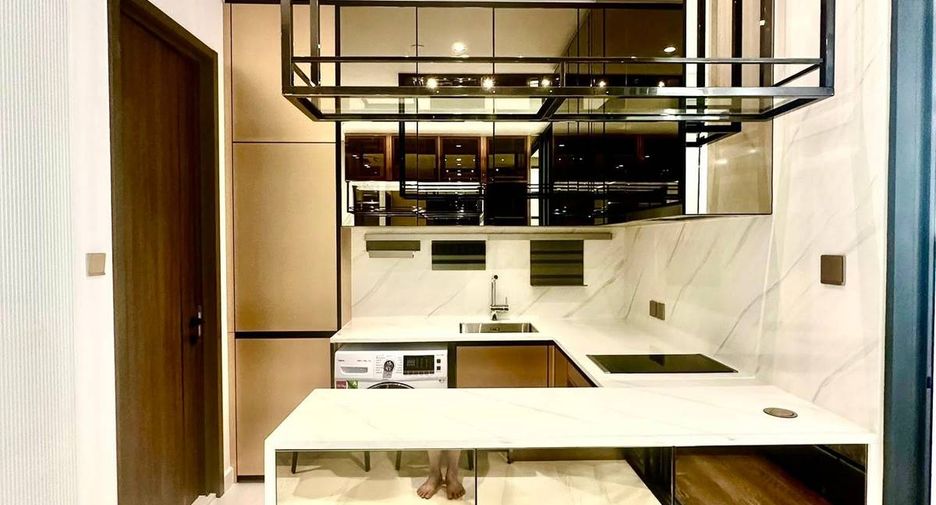 Condo en alquiler de 1 habitaciones en Sathon, Bangkok