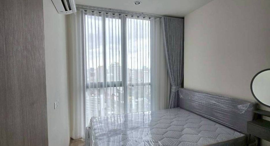 For rent 2 bedrooms condo in Huai Khwang, Bangkok