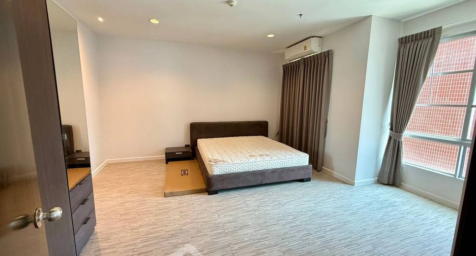 ให้เช่า 3 ห้องนอน คอนโด ใน คลองเตย, กรุงเทพฯ