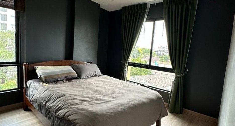 For rent 2 bedrooms condo in Bang Na, Bangkok