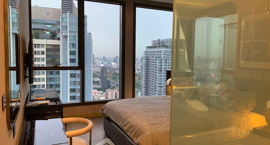 For rent 2 bedrooms condo in Watthana, Bangkok