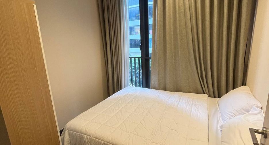À louer 2 chambres condo à Huai Khwang, Bangkok