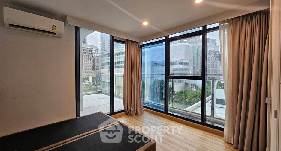 For rent 2 bedrooms condo in Pathum Wan, Bangkok