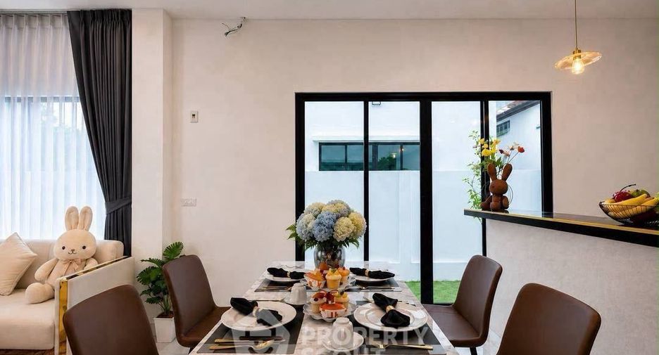 For rent 3 bedrooms villa in Bang Lamung, Chonburi