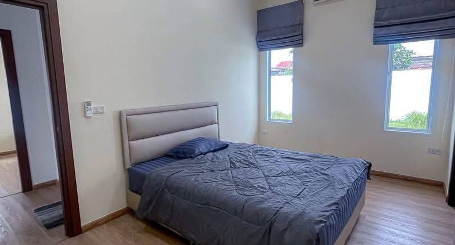 For rent 3 bedrooms villa in Bang Lamung, Chonburi