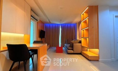 À louer 2 chambres condo à Huai Khwang, Bangkok