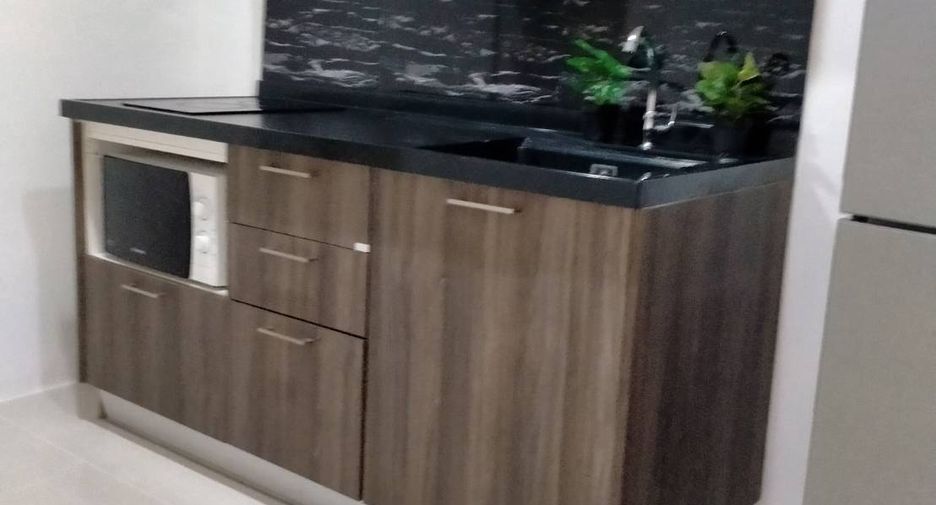 Wohnung zur Miete mit 3 Zimmer in Watthana, Bangkok