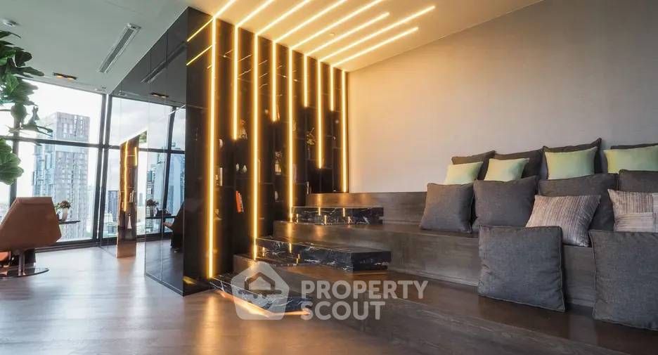 For rent 2 bedrooms condo in Khlong Toei, Bangkok