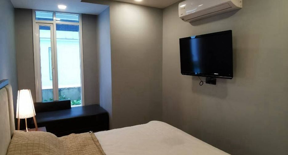 Wohnung zur Miete mit 1 Zimmer in Yan Nawa, Bangkok