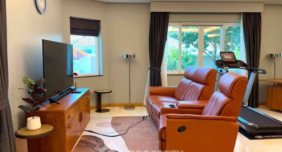 For rent 2 bedrooms villa in Bang Lamung, Chonburi