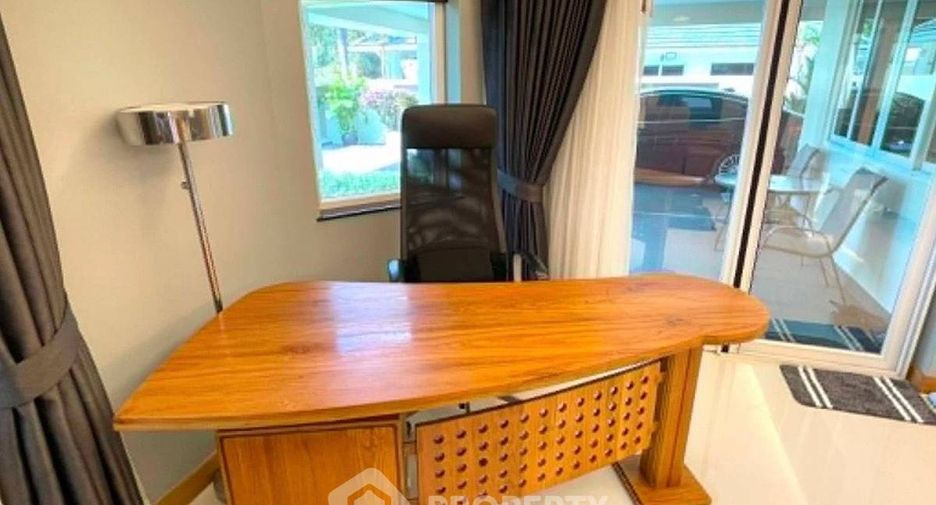 For rent 2 bedrooms villa in Bang Lamung, Chonburi