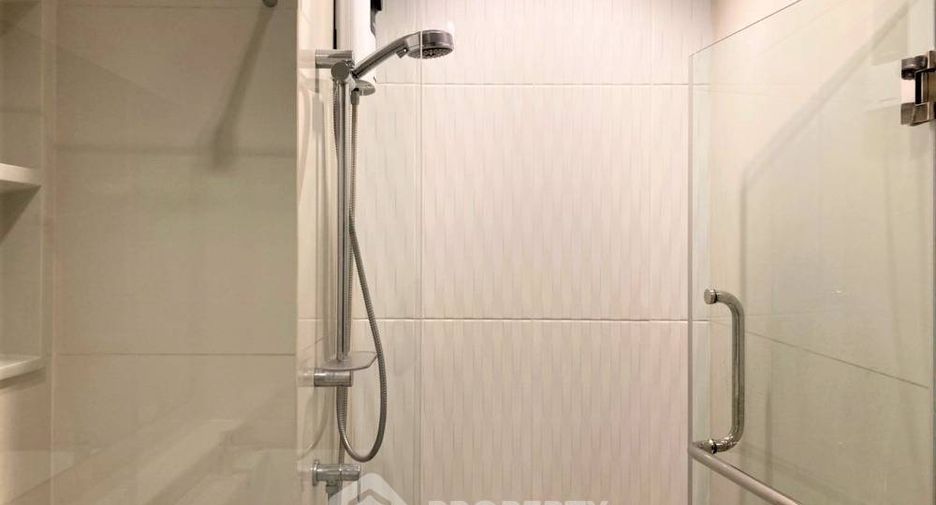 Condo en alquiler de 1 habitaciones en Huai Khwang, Bangkok