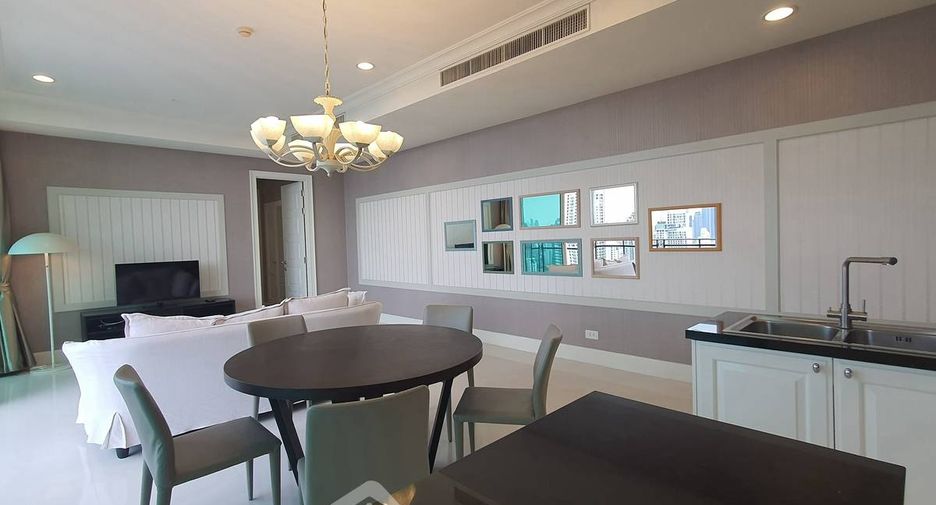 For rent 2 bedrooms condo in Watthana, Bangkok
