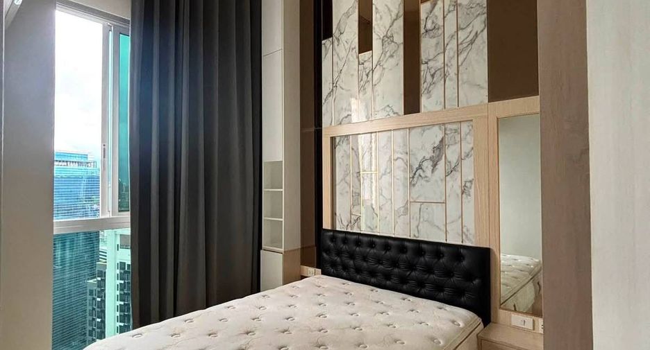Wohnung zur Miete mit 2 Zimmer in Huai Khwang, Bangkok