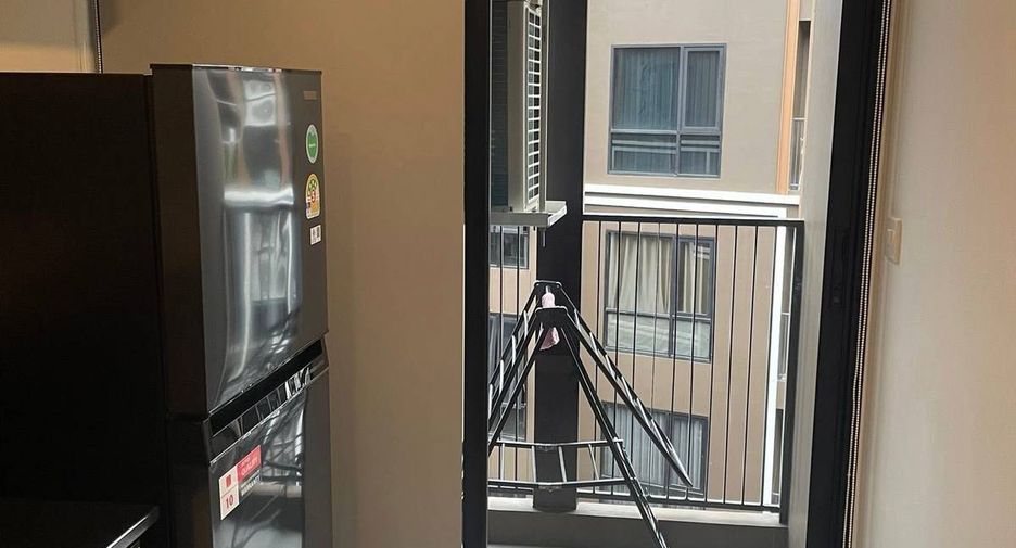 Wohnung zur Miete mit 1 Zimmer in Yan Nawa, Bangkok